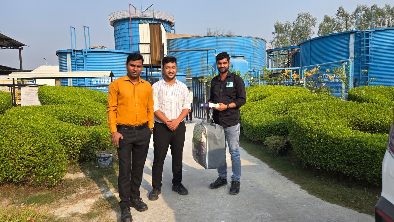 AEEC engineers at VBL Sandila clarifiers