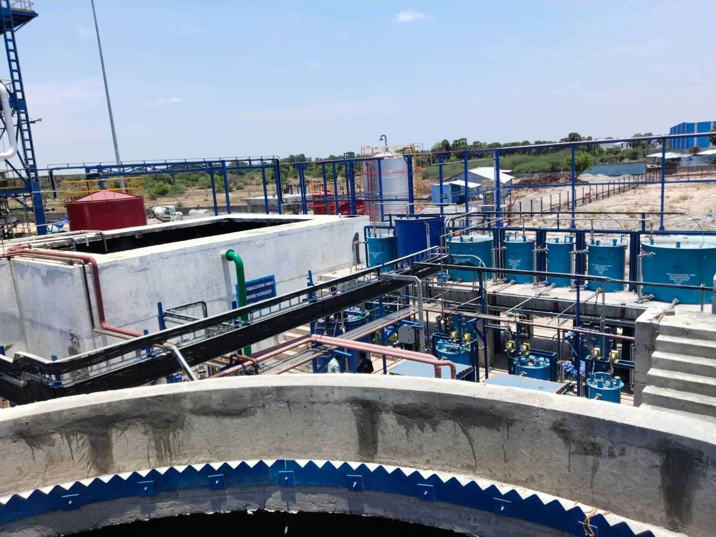 Clarifier Weir Close-Up